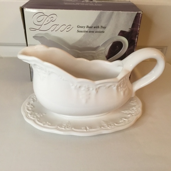 Gravy Boat With Tray And Set Of Two Candlesticks - Picture 3 of 6